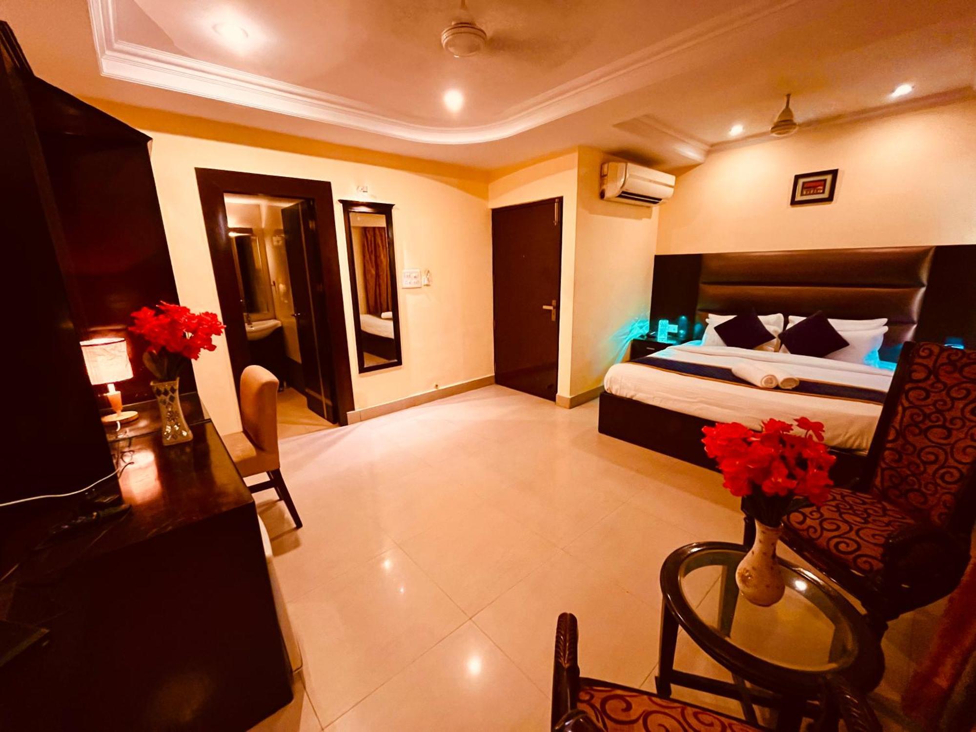 The Reo Luxury Hotel - Haridwār Eksteriør bilde